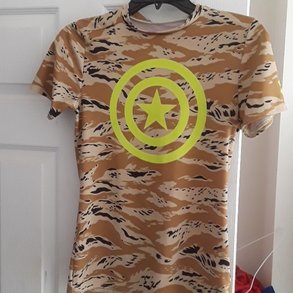 Under armour marvel captain America camo shirt